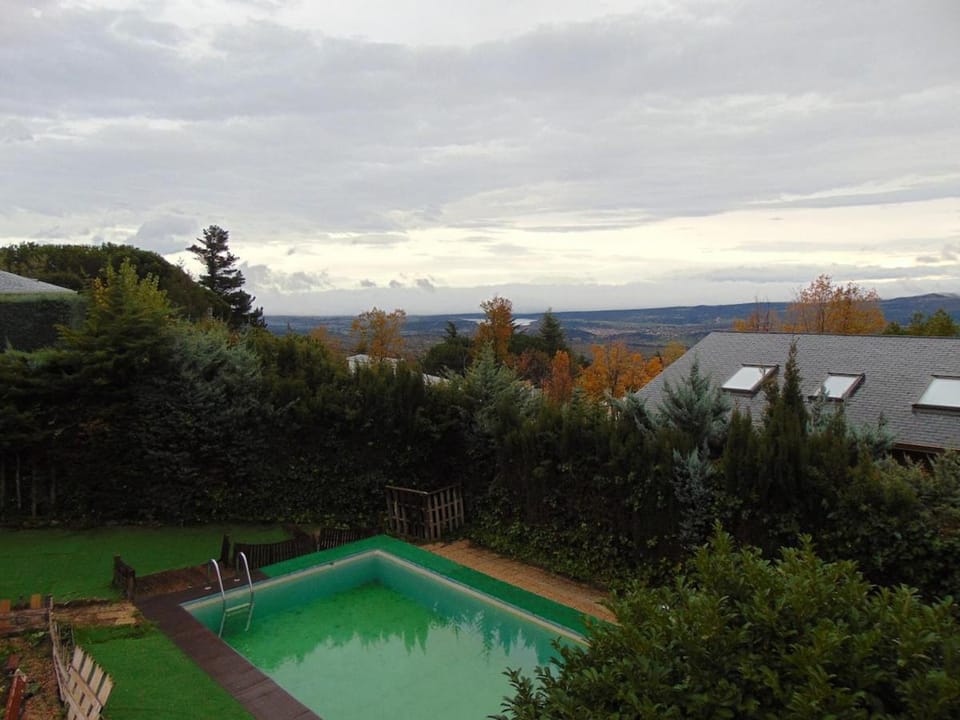 Casa para grupos grandes en Madrid House in Sierra Norte