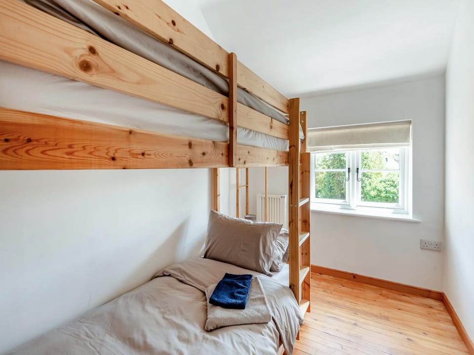 bunk bed