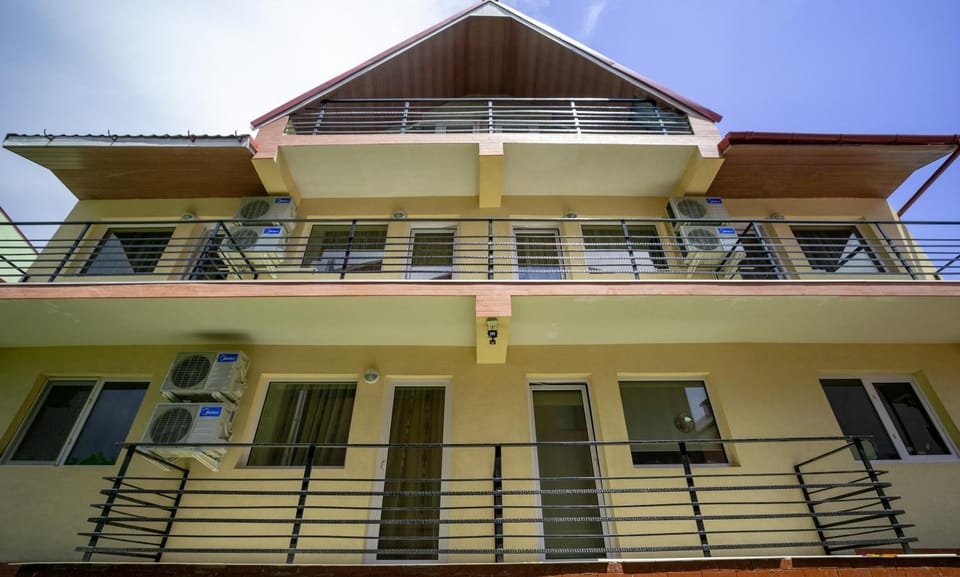 Property building, Balcony/Terrace