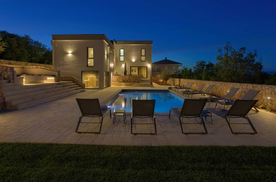 Villa ASTRUM with heated indoor and outdoor pool, jacuzzi and sauna Villa in Krk