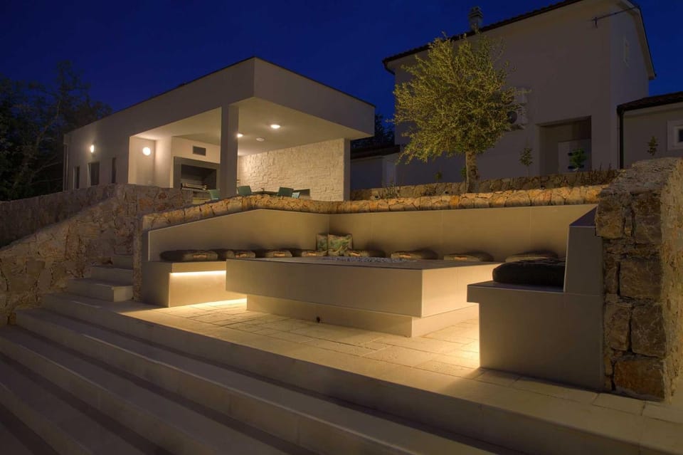 Villa ASTRUM with heated indoor and outdoor pool, jacuzzi and sauna Villa in Krk