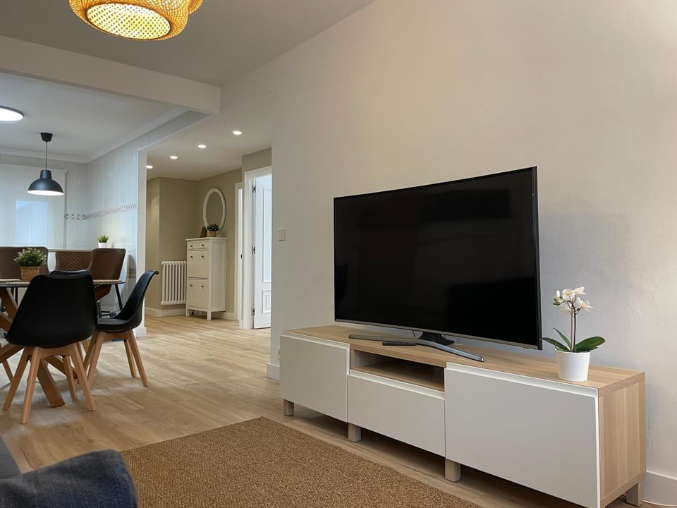 TV and multimedia, Living room