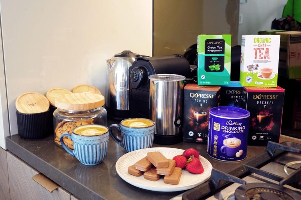 Coffee/tea facilities, Kitchen or kitchenette, Food and drinks