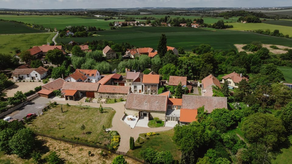 Statek Pazderna Bed and Breakfast in Prague