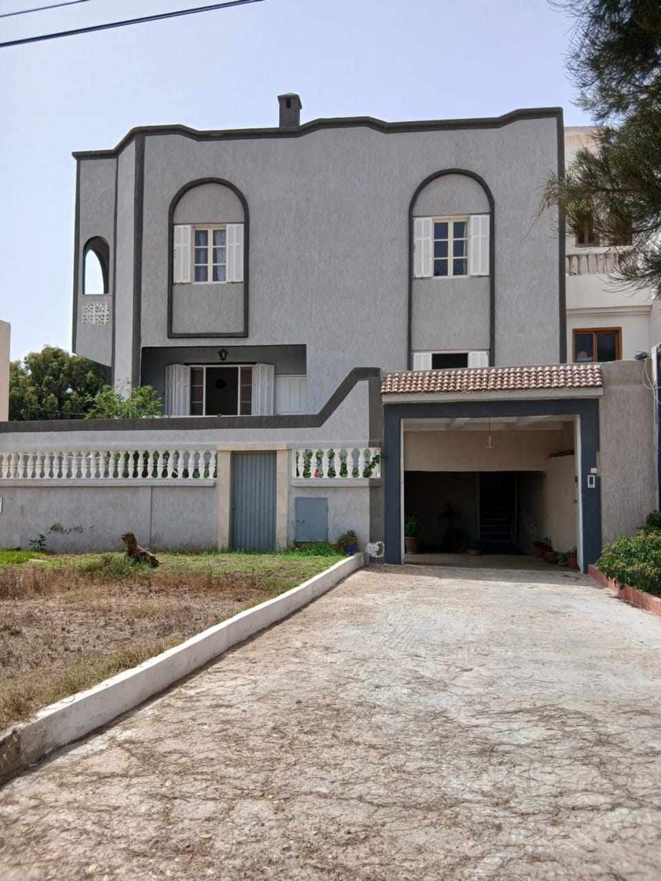 Property building, Facade/entrance