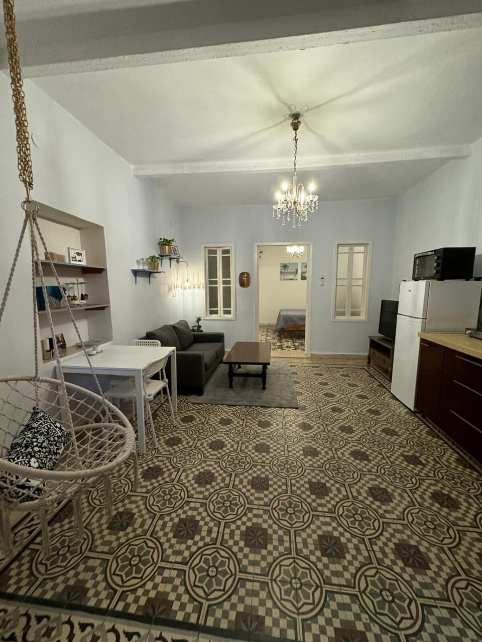 Bed, Kitchen or kitchenette, Photo of the whole room, Dining area, Bedroom, oven, pet friendly