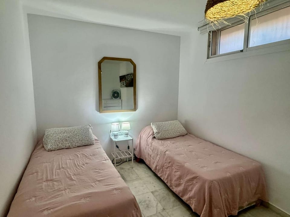Beautiful 2 bed garden apt Apartment in Sitio de Calahonda
