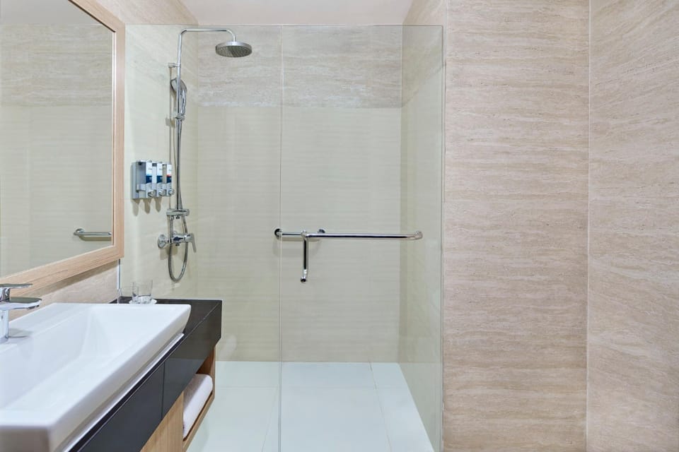 Shower, Bathroom, towels
