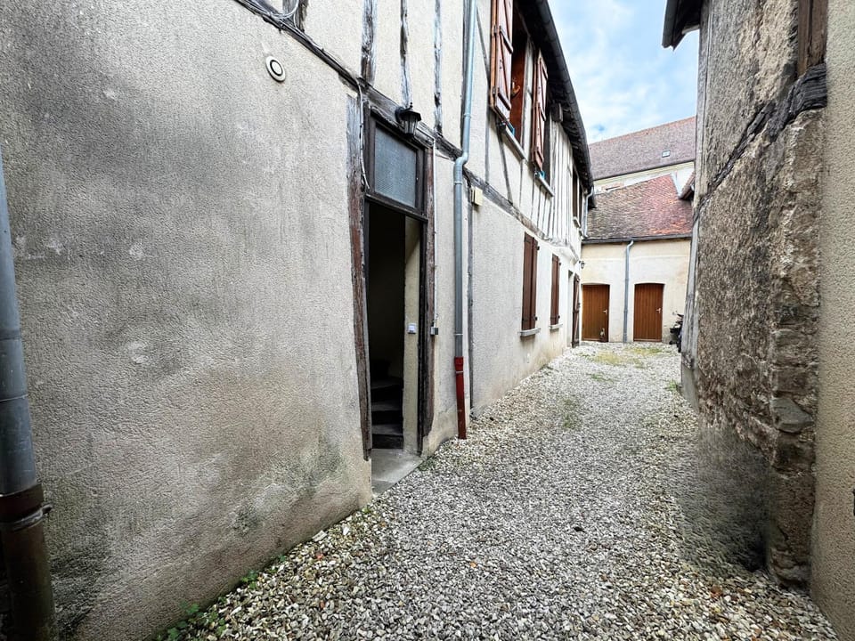 Inner courtyard view