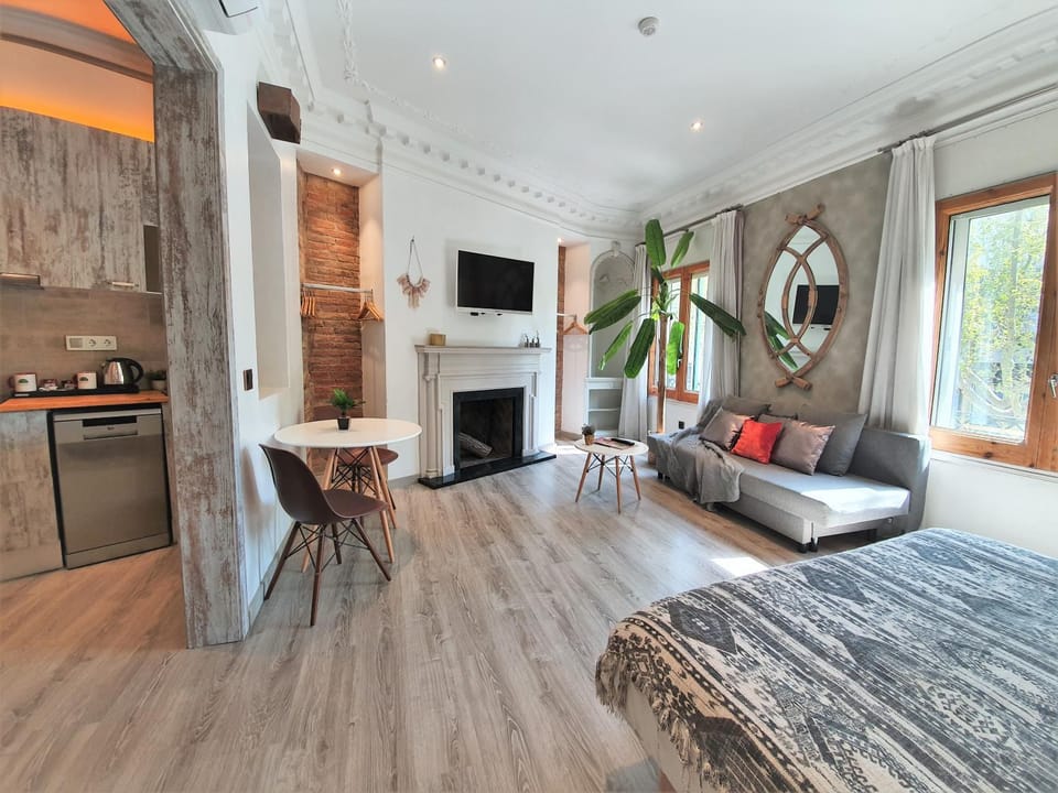 Living room, Seating area