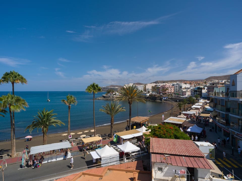Beach, Location
