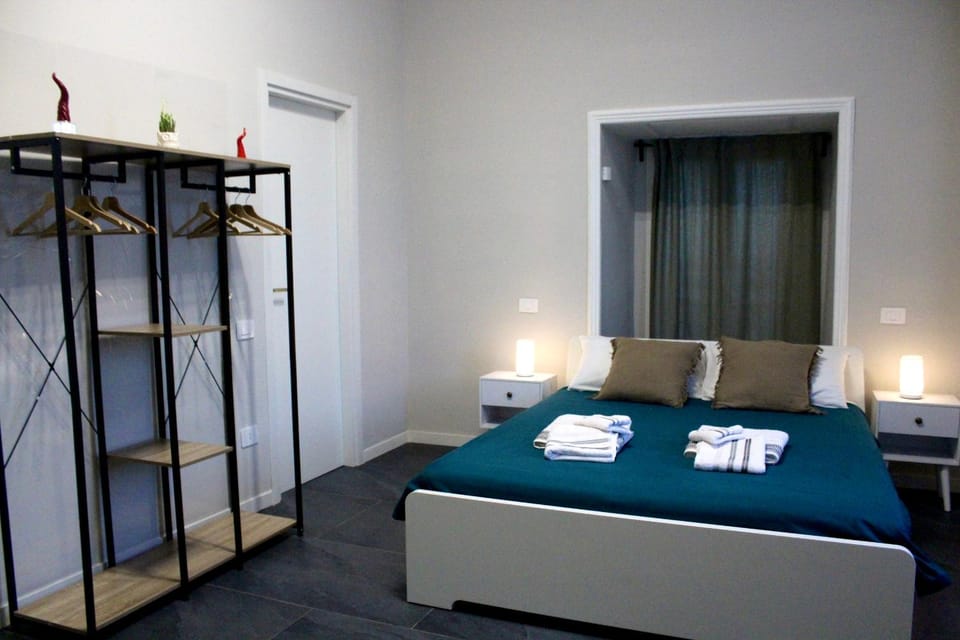 Bed, Photo of the whole room, Bedroom, towels, wardrobe, air conditioner