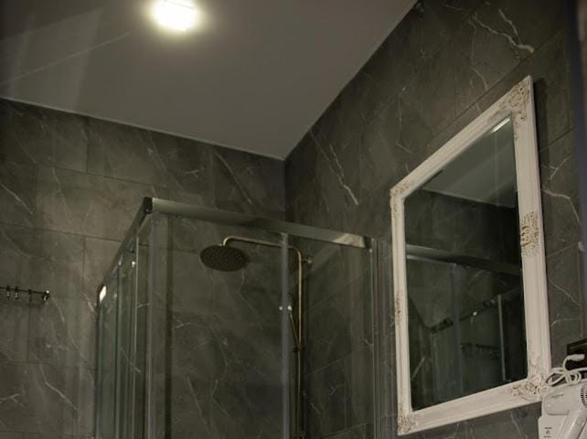 AMSTERDAM hotel&swimming pool Hotel in Ukraine