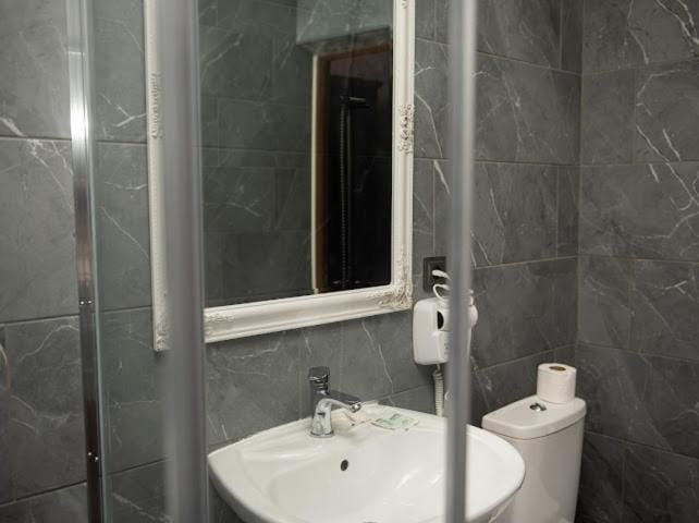 AMSTERDAM hotel&swimming pool Hotel in Ukraine