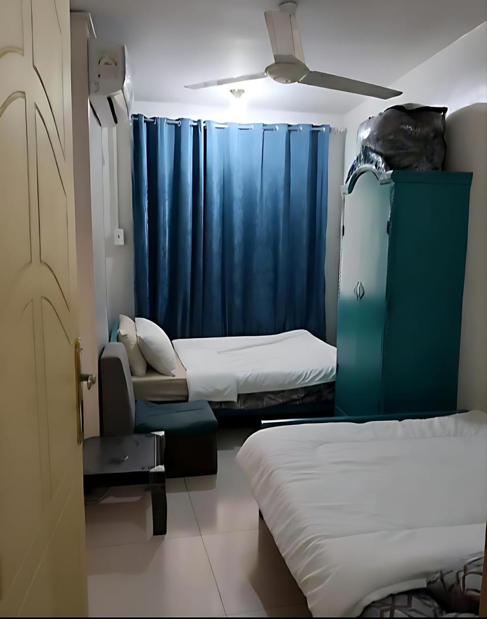Bed, Photo of the whole room, Bedroom, air conditioner