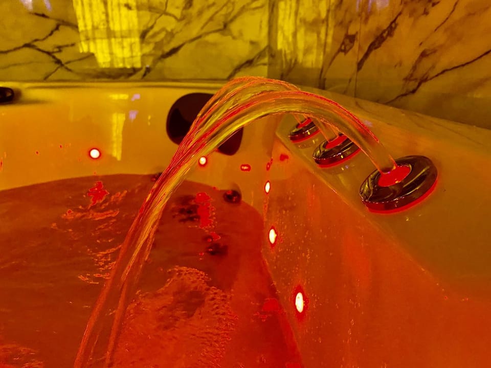 Hot Tub, Hot Tub, Swimming pool