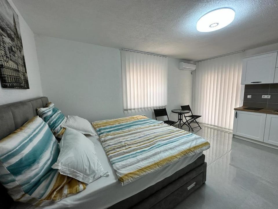 Студия в Добра Вода с балконом Apartment in Ulcinj Municipality