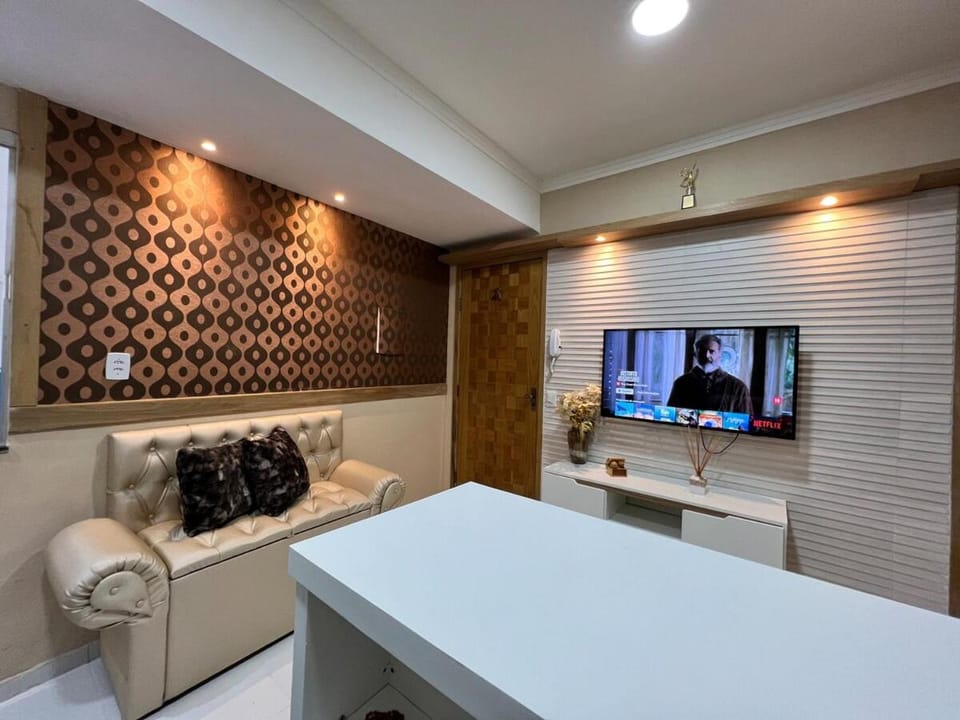 Communal lounge/ TV room, TV and multimedia, Living room