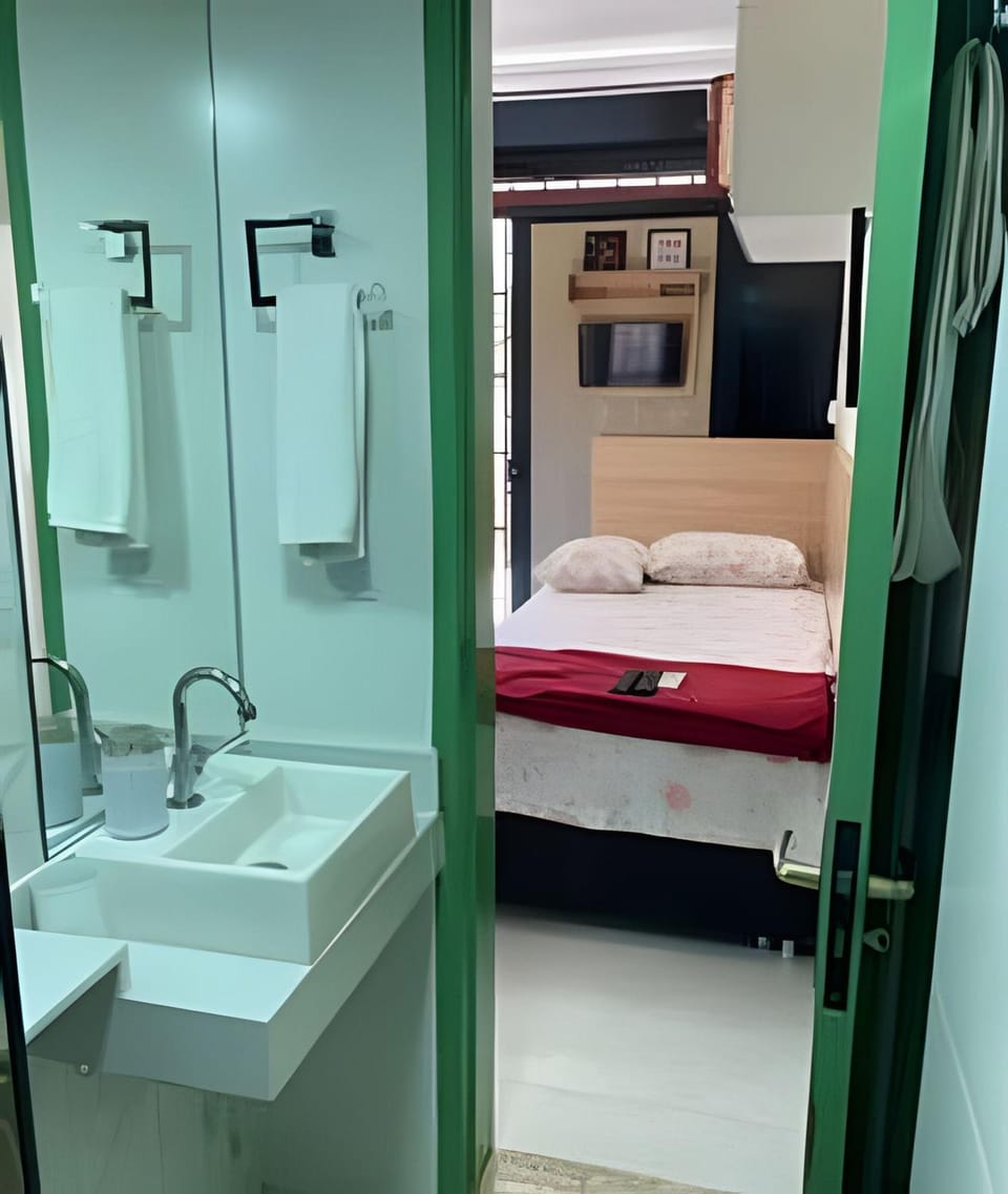 Beautiful Studio near Congress, Ministries, Airport, and HQ (110A) Apartment in State of Goiás