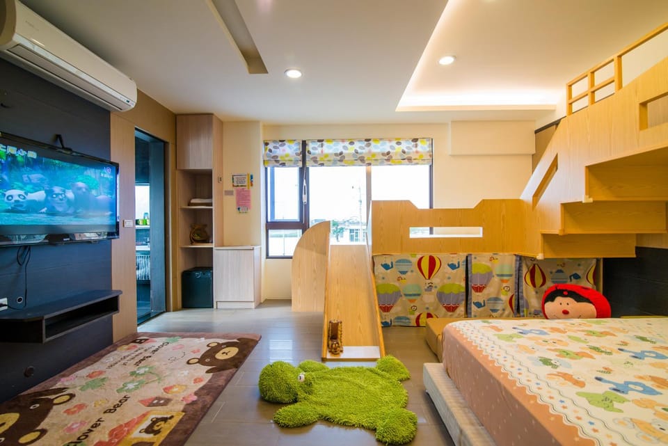 bunk bed