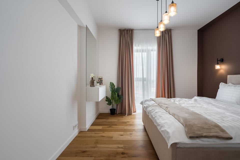 White Face One Cotroceni Entire Apartment with Parking, Fast WiFi, Balcony and self checkin Apartment in Bucharest