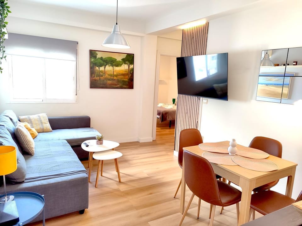 TV and multimedia, Living room, Dining area