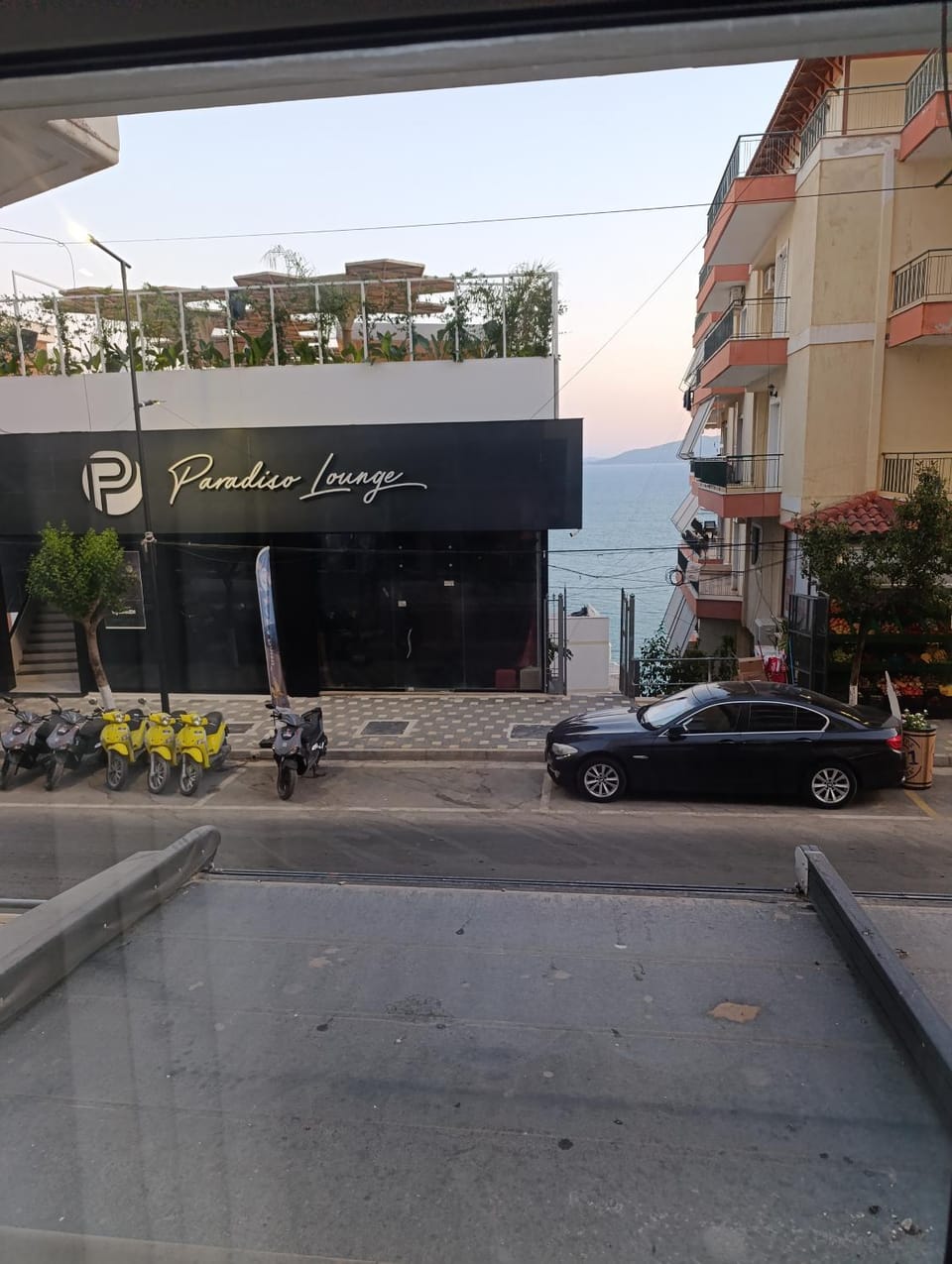 Property building, Day, Neighbourhood, Street view