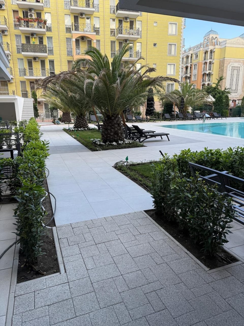 Garden view, Pool view, sunbed