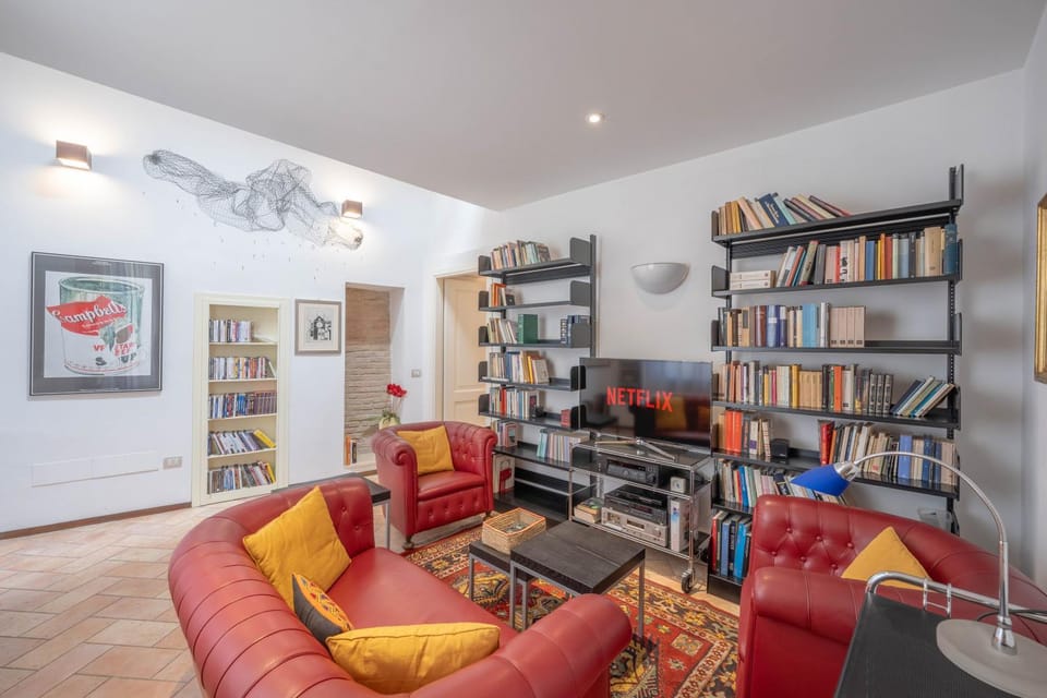 Library, TV and multimedia, Living room, Seating area, internet, air conditioner