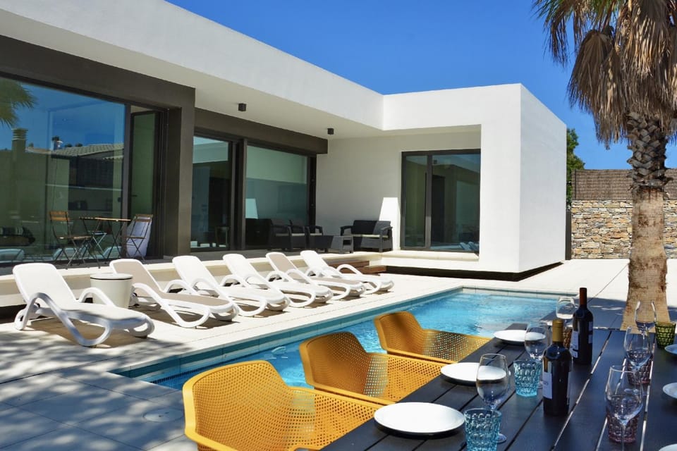 Villa Blanca Villa in L'Escala