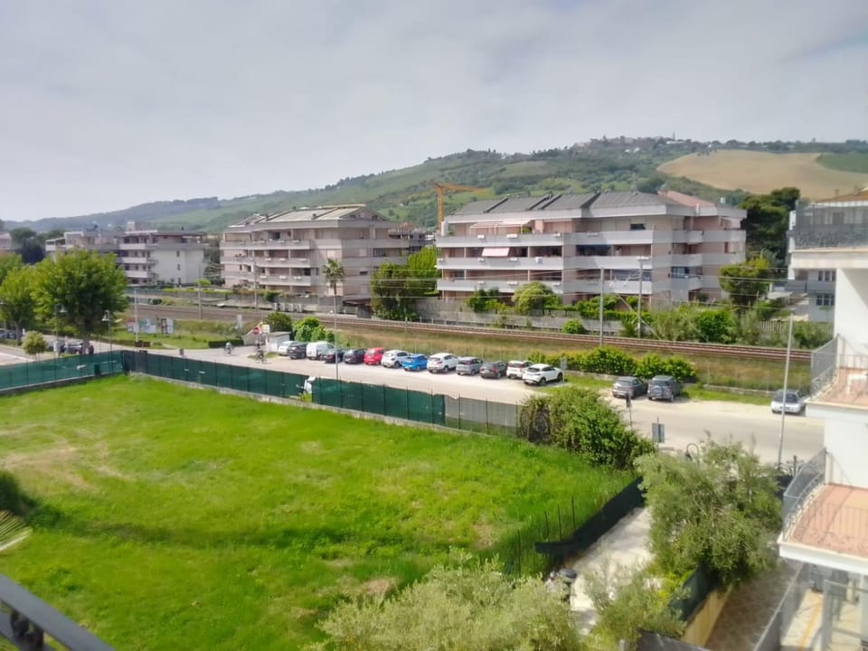 Monolocale con balcone vista panoramico sul mare Apartment in Roseto degli Abruzzi