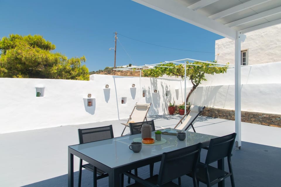 Patio, Day, View (from property/room), Balcony/Terrace