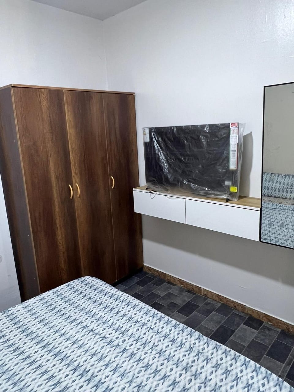 Top F2 pied dans eau House in Algiers [El Djazaïr]