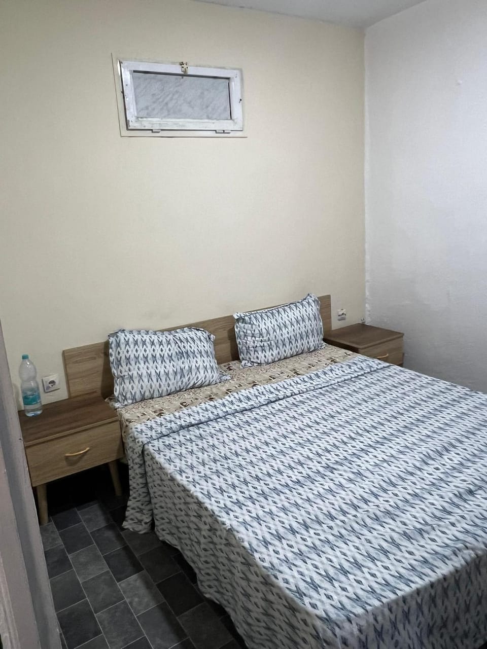 Top F2 pied dans eau House in Algiers [El Djazaïr]