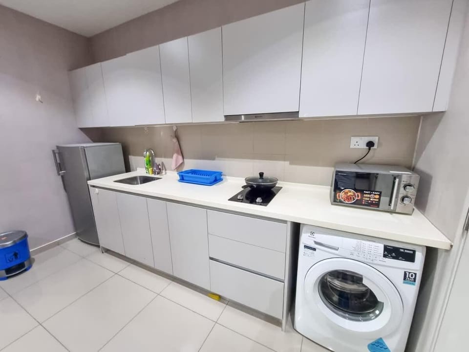 Orion Homes at i-City - WiFi TV Box and 1 Carpark House in Selangor, Malaysia