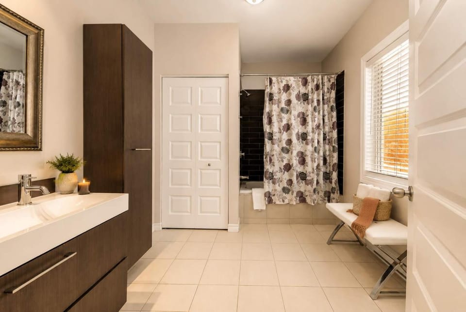 Le Huppe - Spa Ski & River View Chalet in Baie-Saint-Paul