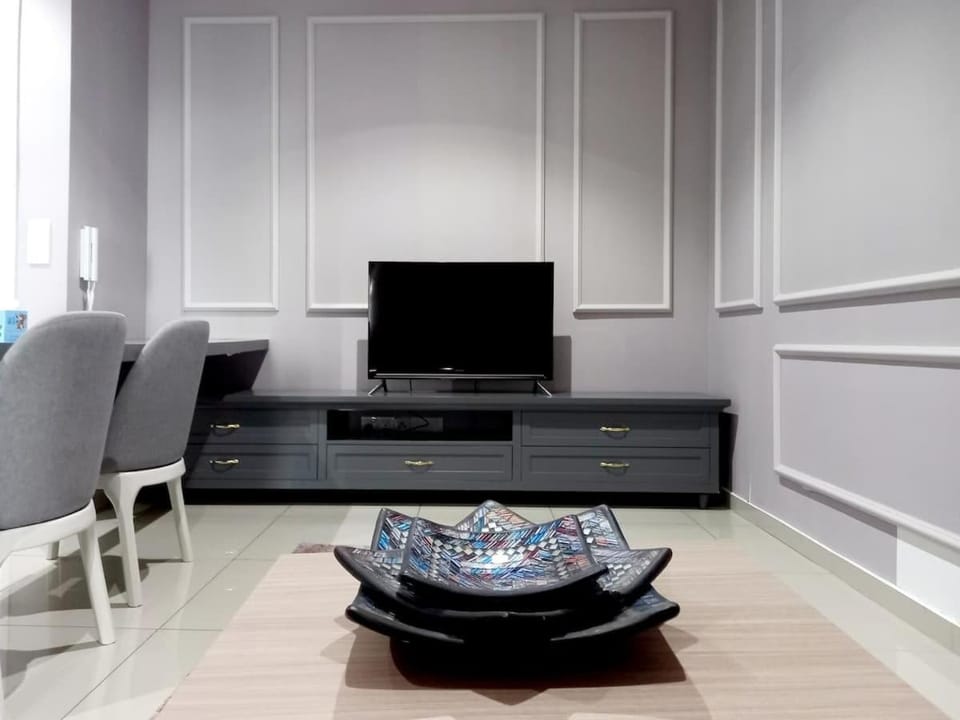 Phenom Homes at i-City - WiFi TV Box 1 Carpark House in Selangor, Malaysia
