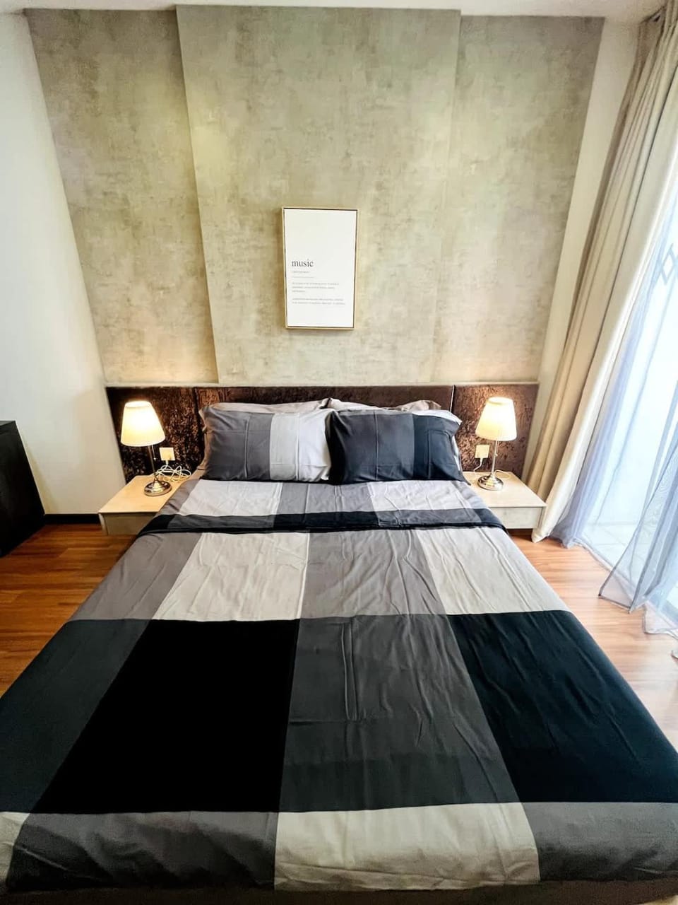 Snazzy Homes at i-City - WiFi TV Box 1 Carpark Apartment in Selangor, Malaysia