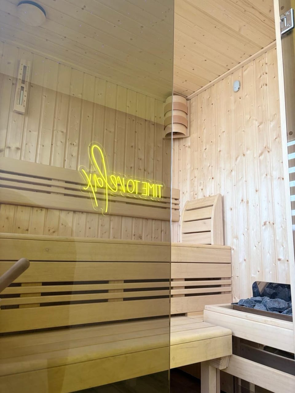 Princ lux spa with sauna and jacuzzi Apartment in Novi Sad