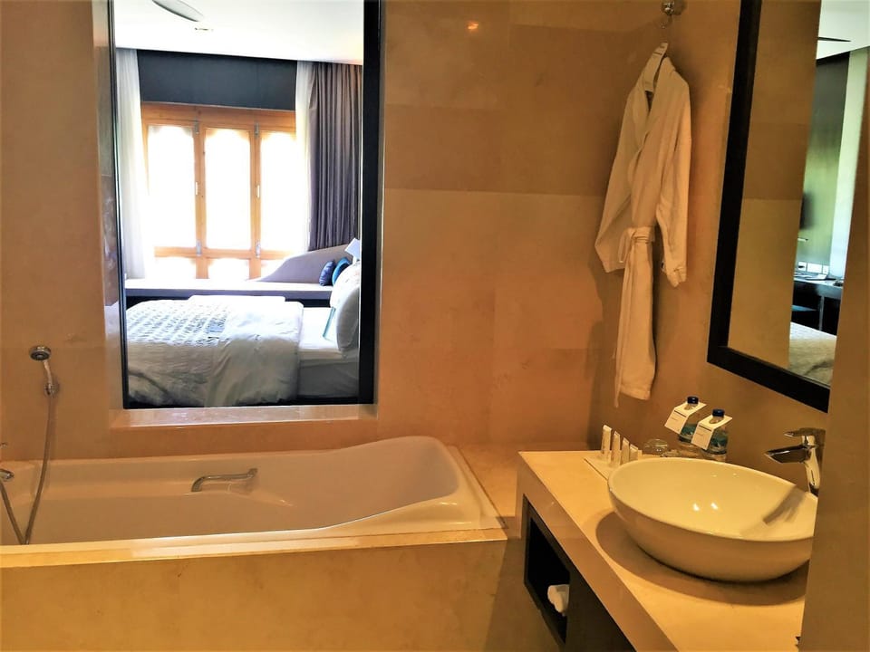 Bathroom, Bedroom, Bath