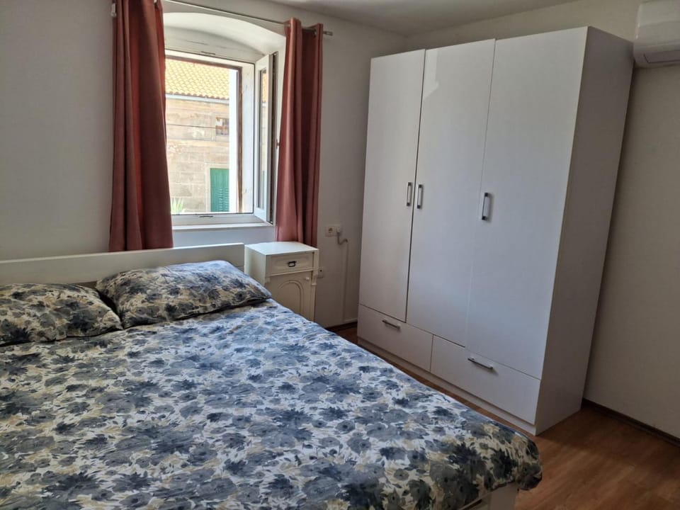 Apartment "Mala Villa" city center with free private parking Apartment in Crikvenica