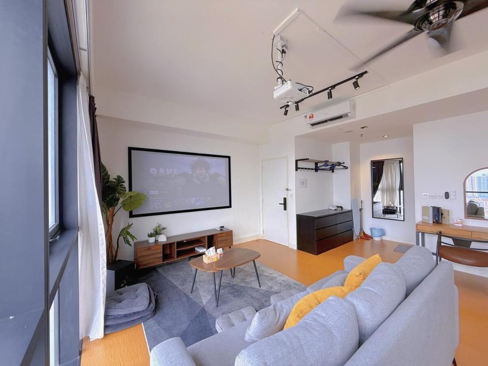 Communal lounge/ TV room, TV and multimedia, Living room, Seating area, air conditioner
