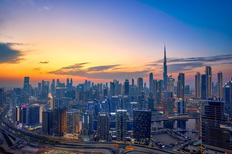 Luxury 3BR Maid room I Burj views I Downtown Apartment in Dubai