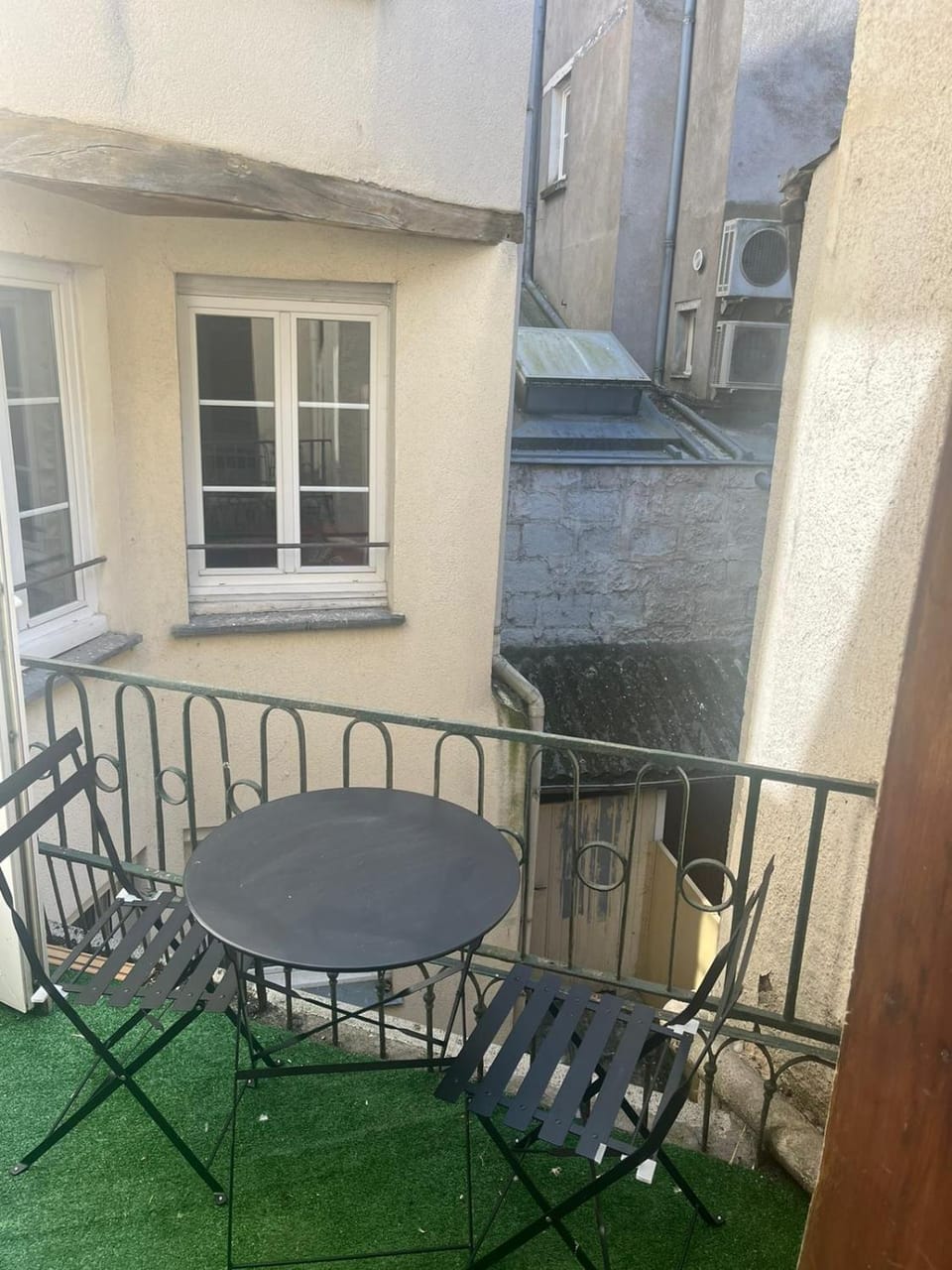 Terracotta Apartment in Angers