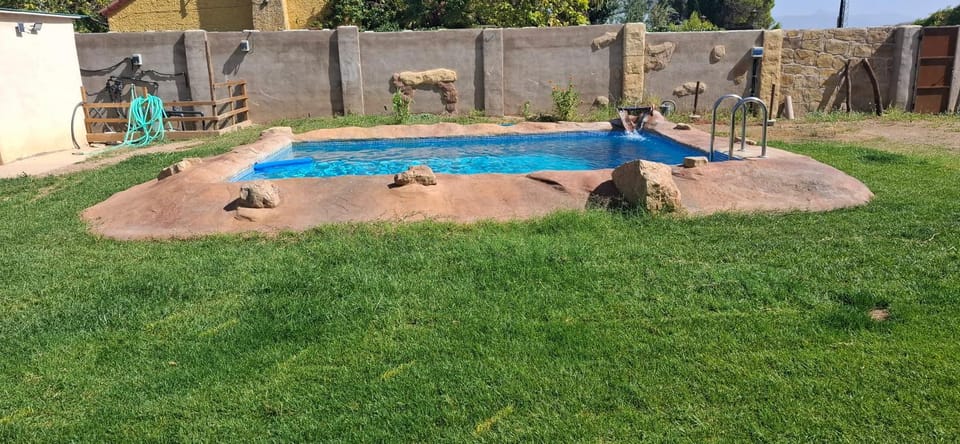 Garden, Swimming pool
