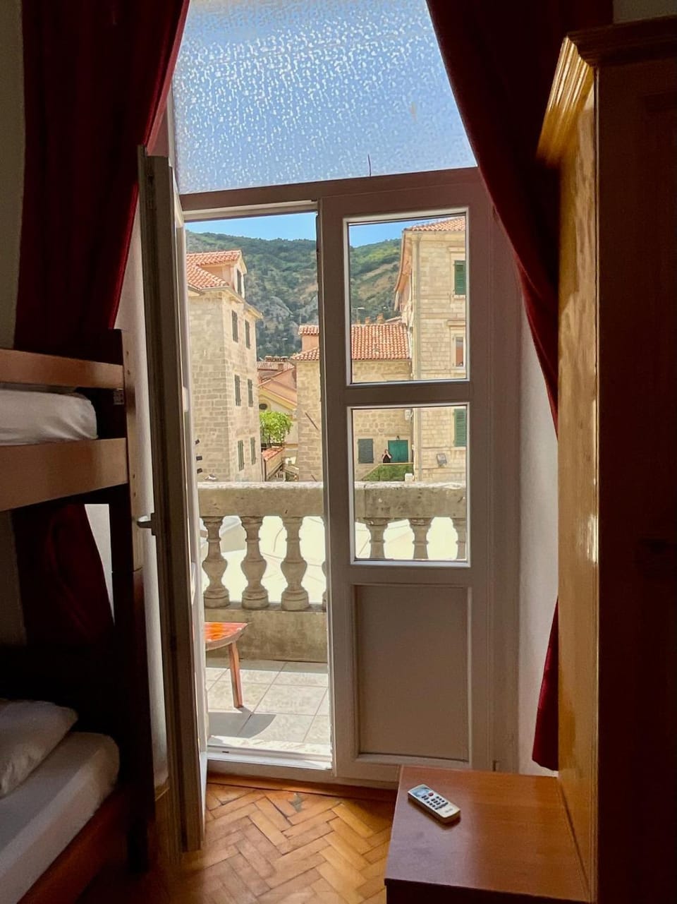 Private room Shared bathroom and kitchen Bed and Breakfast in Kotor