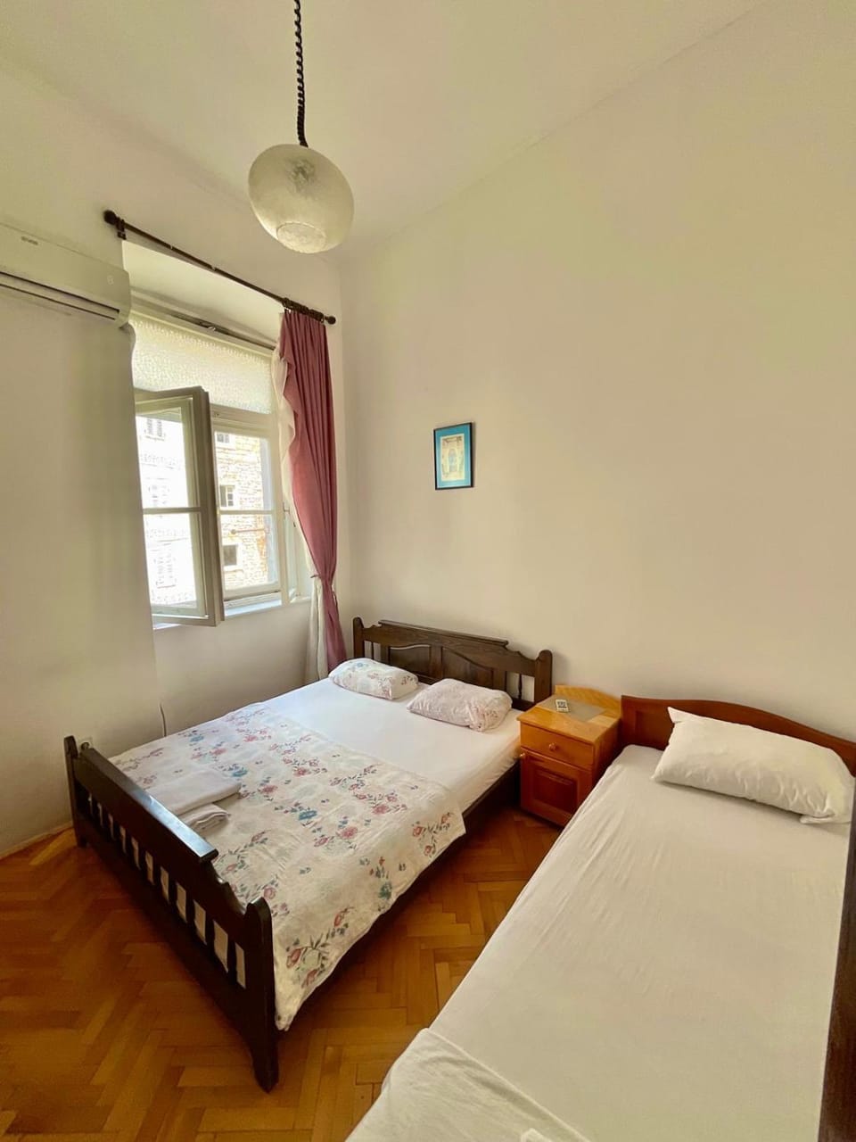 Private room Shared bathroom and kitchen Bed and Breakfast in Kotor