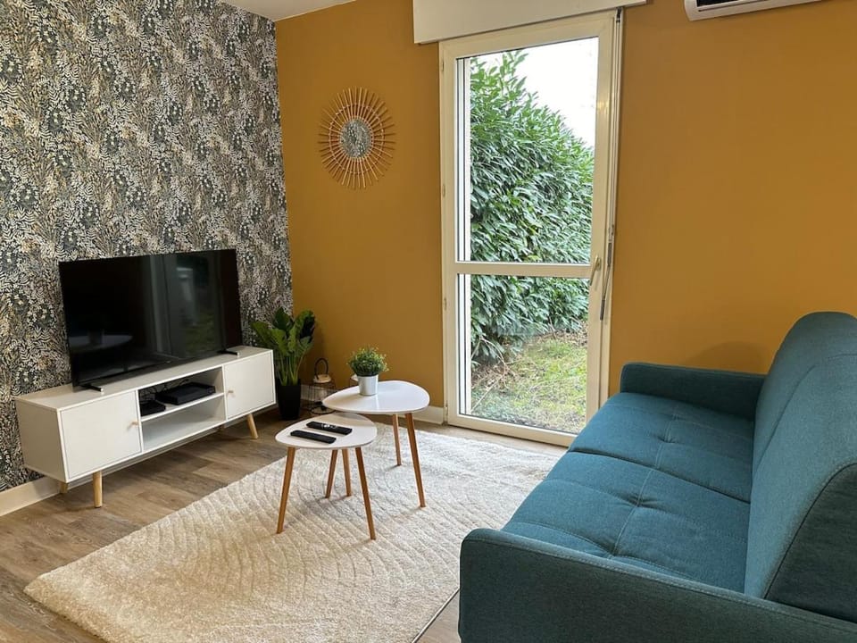 Le Sainte Hélène - Climatisation - Parking privé - Wifi Apartment in Centre-Val de Loire