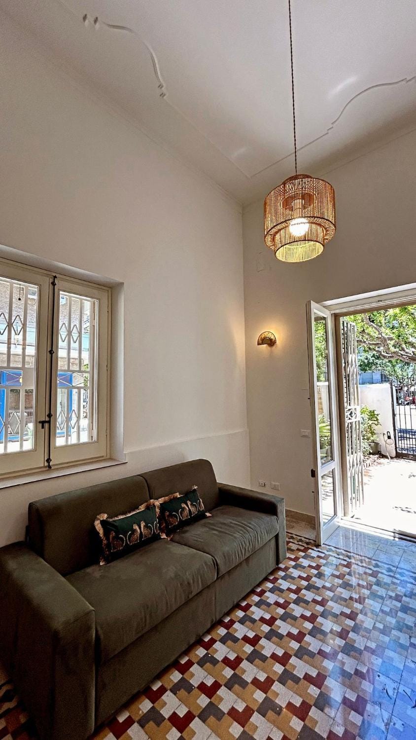 Seating area, Bedroom