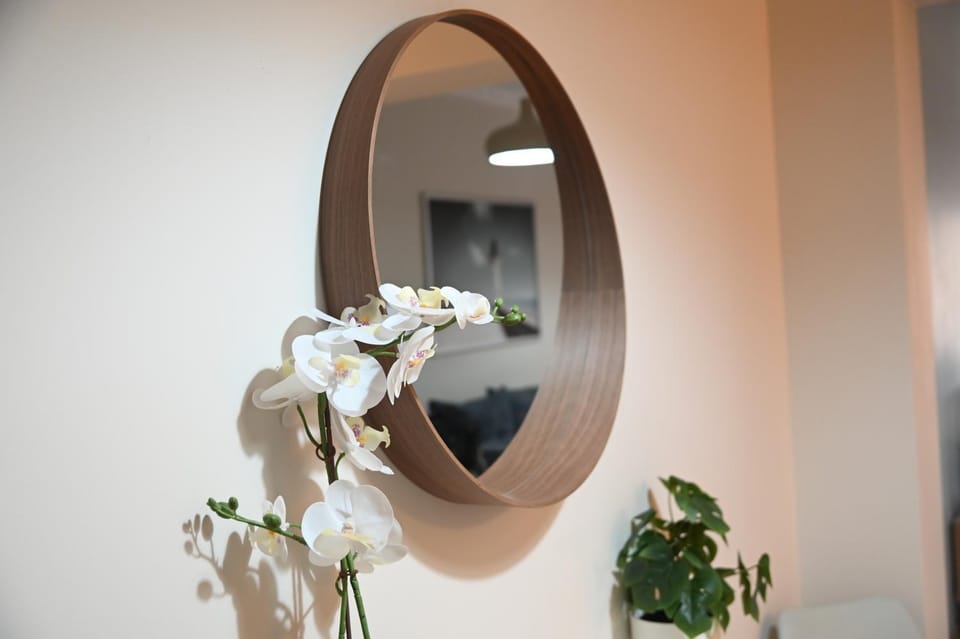 Decorative detail, Seating area